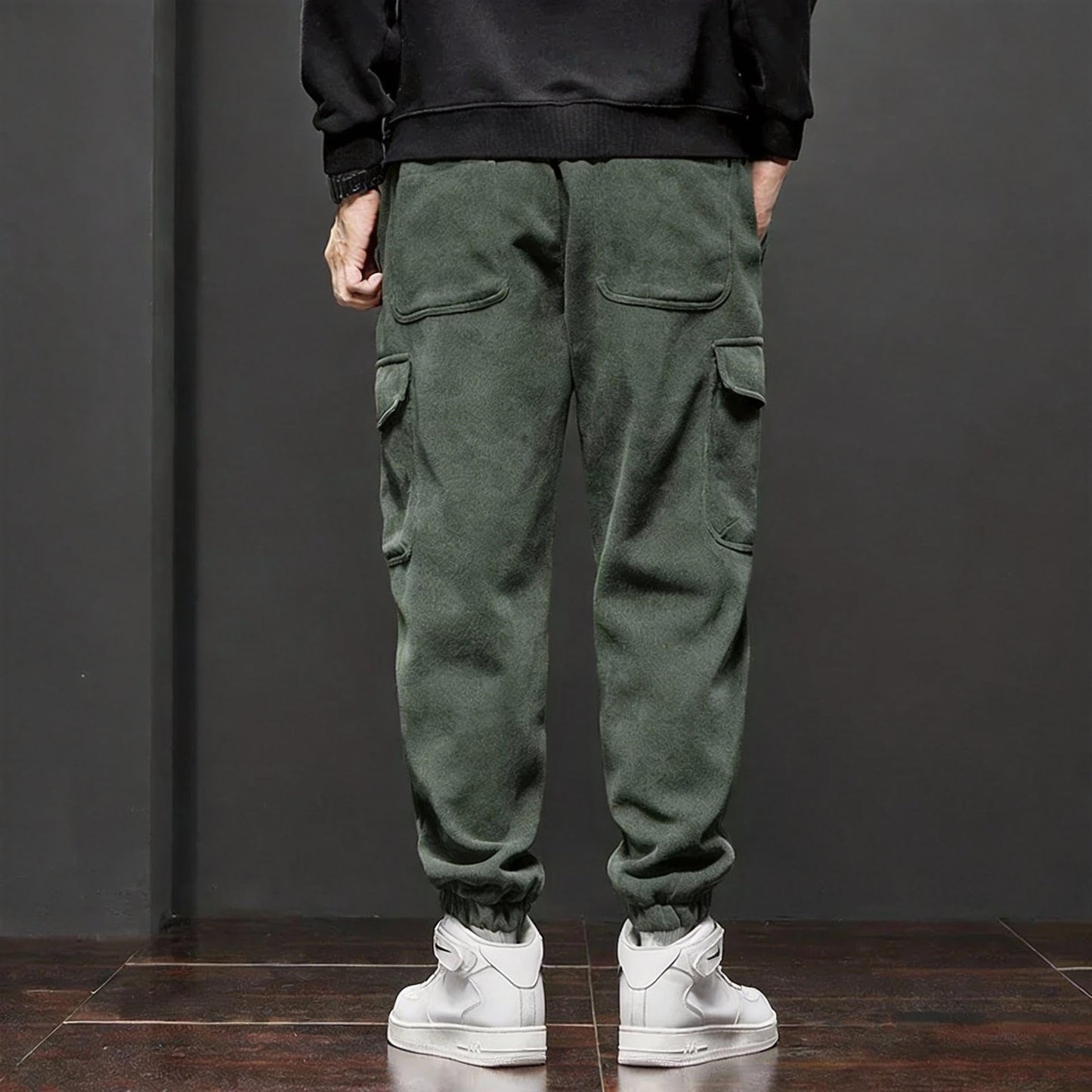 Thickened Winter Cargo Joggers – Loose Fit
