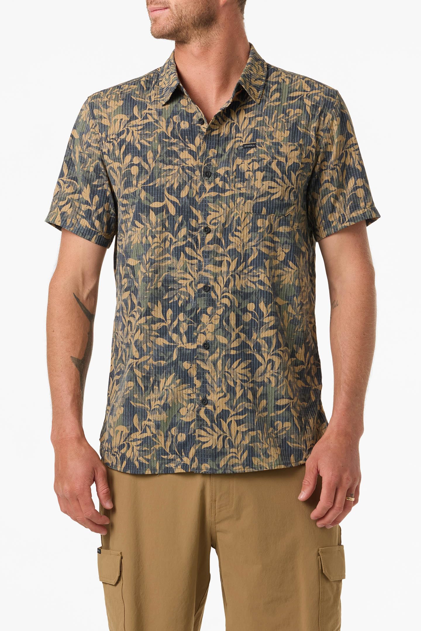 Perforated Printed Performance Shirt – Lightweight Comfort