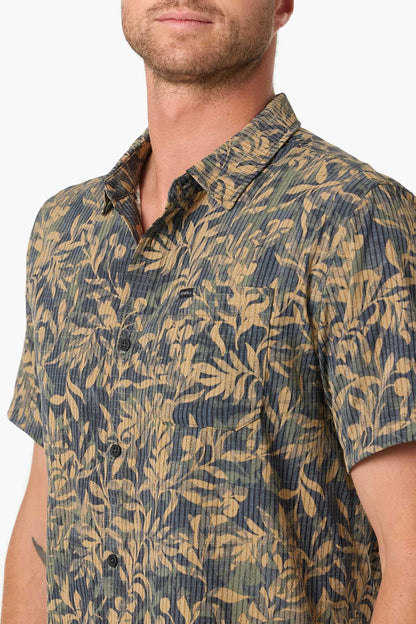 Perforated Printed Performance Shirt – Lightweight Comfort